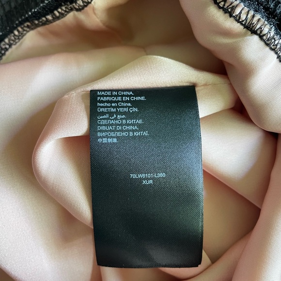 NWT- BEBE Pink Floral Satin w/ Lace Trim & Side Slit Maxi Dress / Sz 00 - Picture 11 of 13